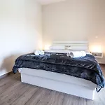 Appartamento Aurea 3 Modernes Direkt Am By Interhome