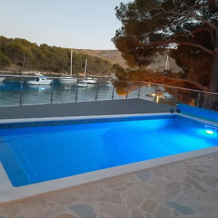 Aurea 3 Modernes Direkt Am By Interhome *