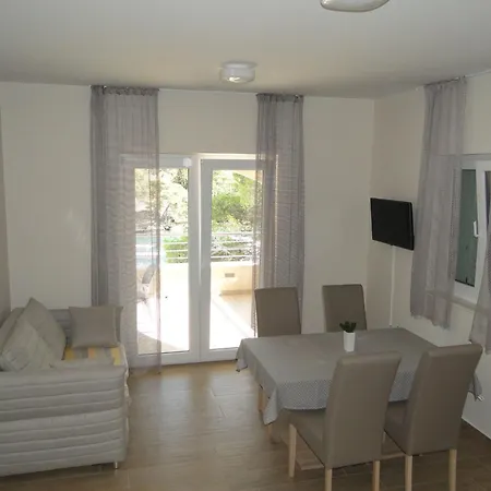 Apartment Aurea 3 Modernes Direkt Am By Interhome