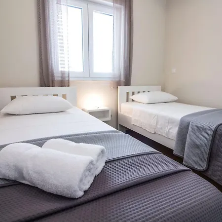 Aurea 3 Modernes Direkt Am By Interhome Apartment